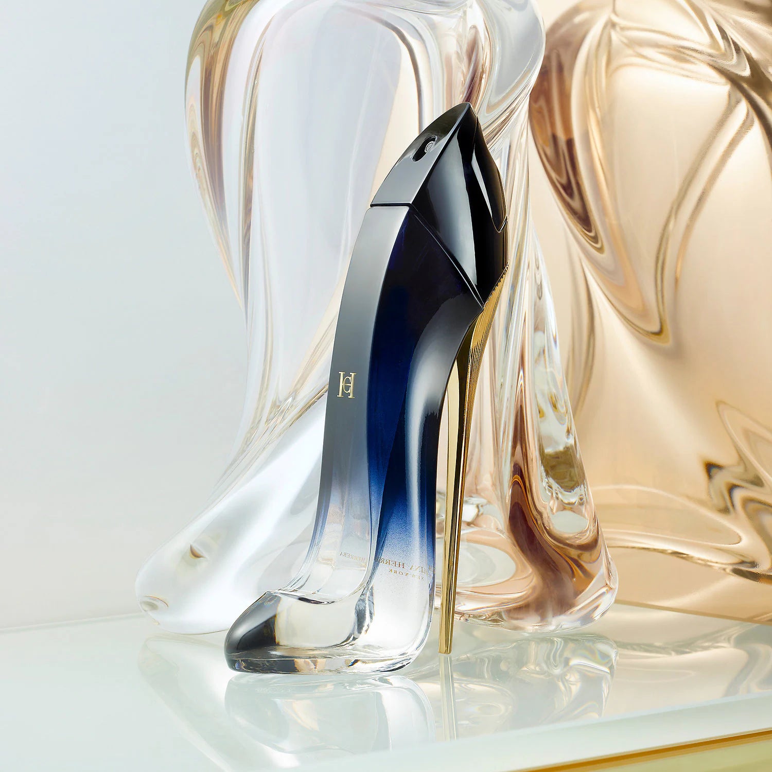Good Girl Légère BY CAROLINA HERRERA Eau de Parfum
