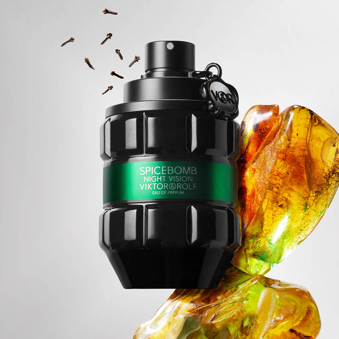 SPICEBOMB NIGHT VISION by VIKTOR & ROLF EAU DE PARFUM